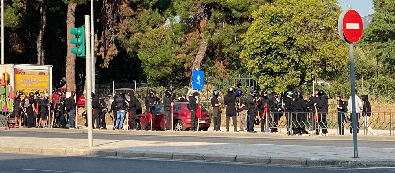 Συγκέντρωση μαθητών και αντισυγκέντρωση αντιεξουσιαστών αυτή την ώρα στην Θεσσαλονίκη